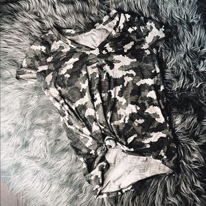 Camo V-Neck Short Sleeve Tee